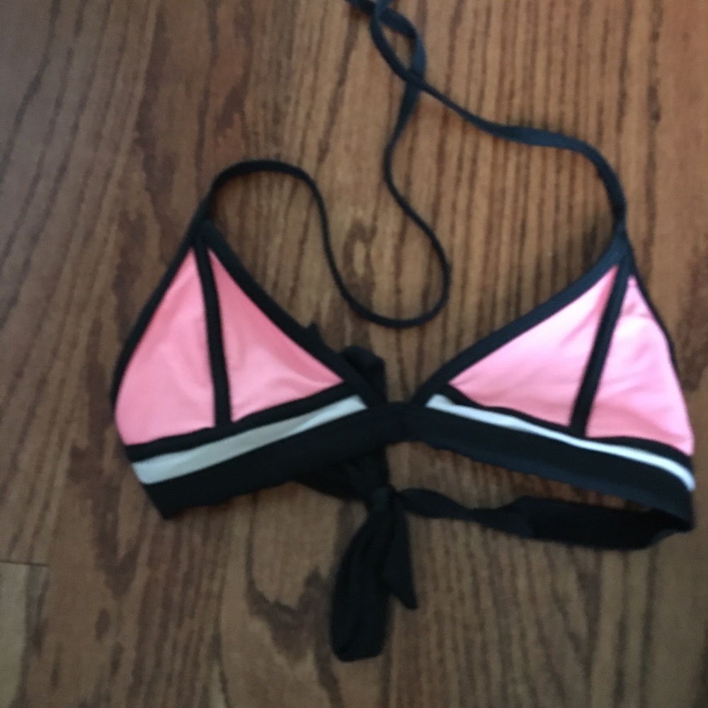 Baithing suit top